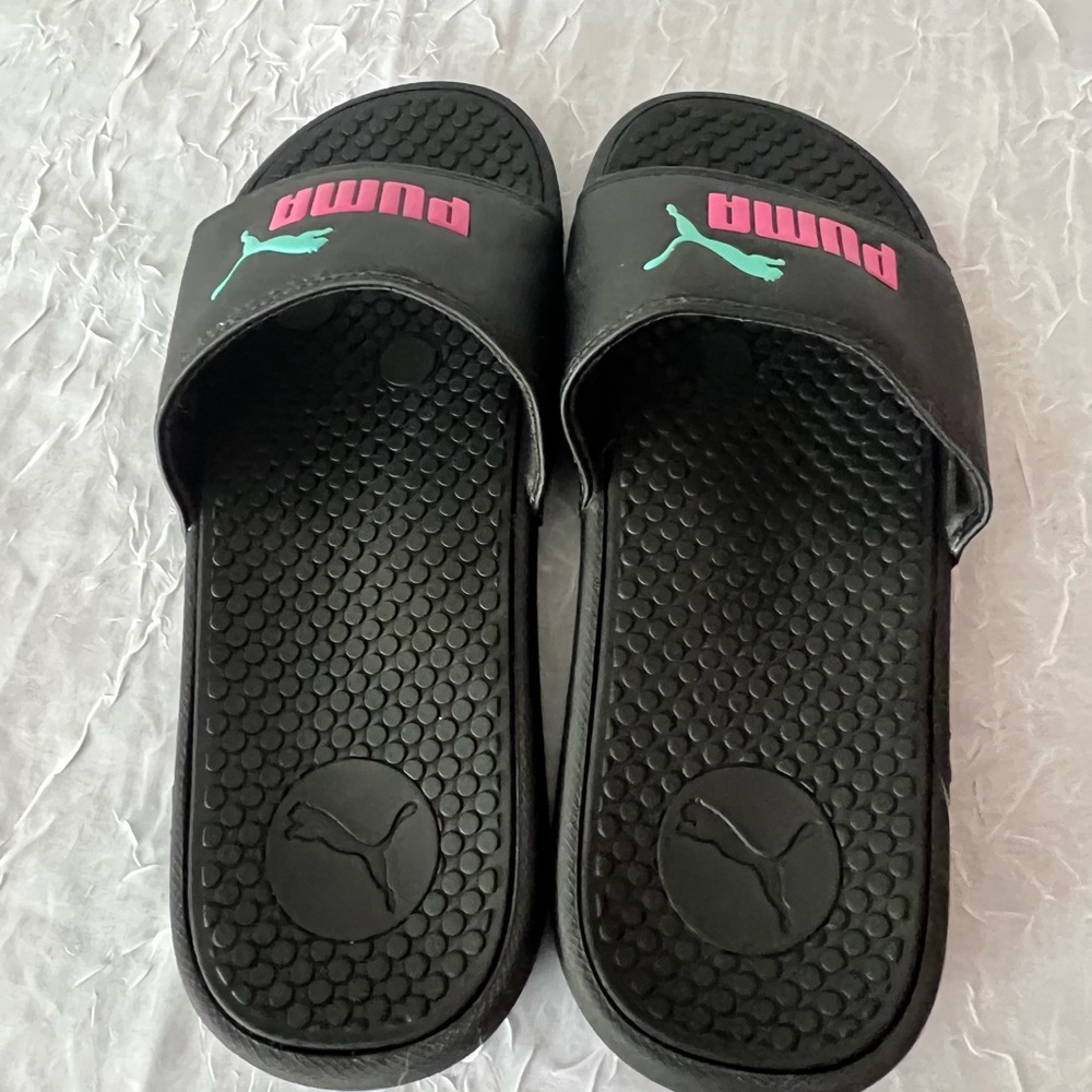 Puma Black Slides with Pink and Teal Logo Woman’s size 7 - Picture 3 of 7